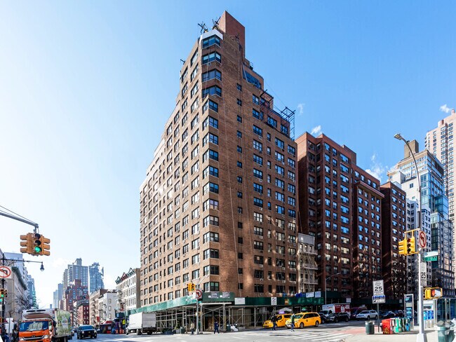 1485 York Ave New York, NY 10075 photo 2
