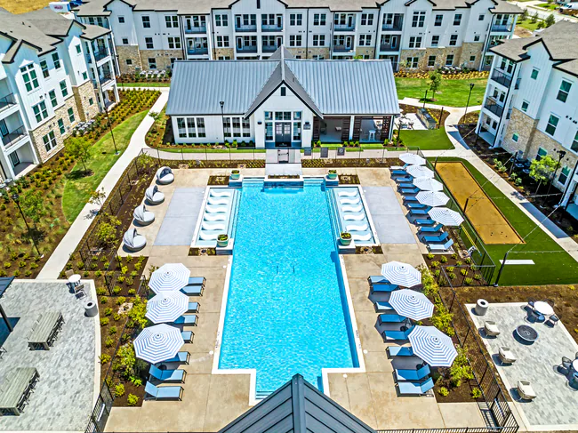 Atlas Bluewood Apartments photo 3