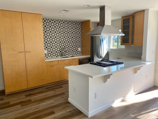3256 Carr Dr Oceanside, CA 92056 photo 2