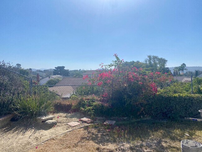 3256 Carr Dr Oceanside, CA 92056 photo 5