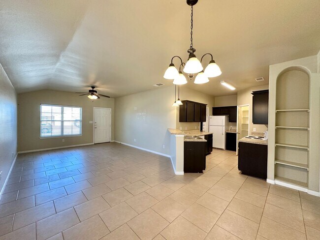 1208 Loyal Ln Killeen, TX 76549 photo 2