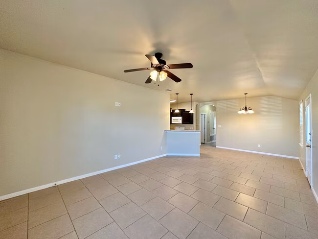 1208 Loyal Ln Killeen, TX 76549 photo 4
