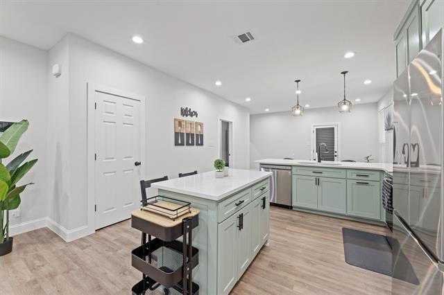 1530 E Cannon St Fort Worth, TX 76104 photo 4