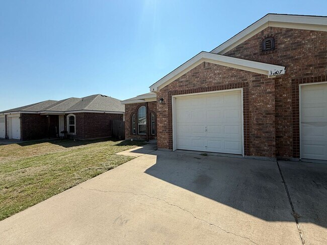 3807 John Chisholm Loop Killeen, TX 76542 photo 2