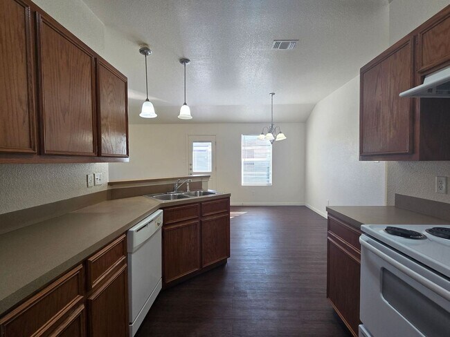 3807 John Chisholm Loop Killeen, TX 76542 photo 5