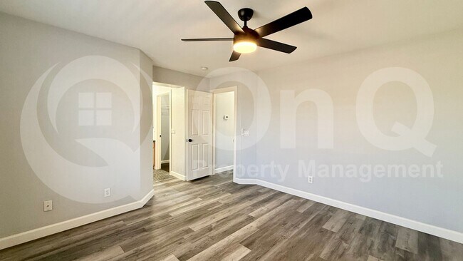 9231 E Lindner Ave Mesa, AZ 85209 photo 3