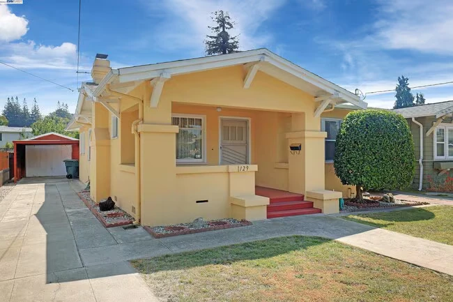 129 Oakes Blvd San Leandro, CA 94577 photo 2