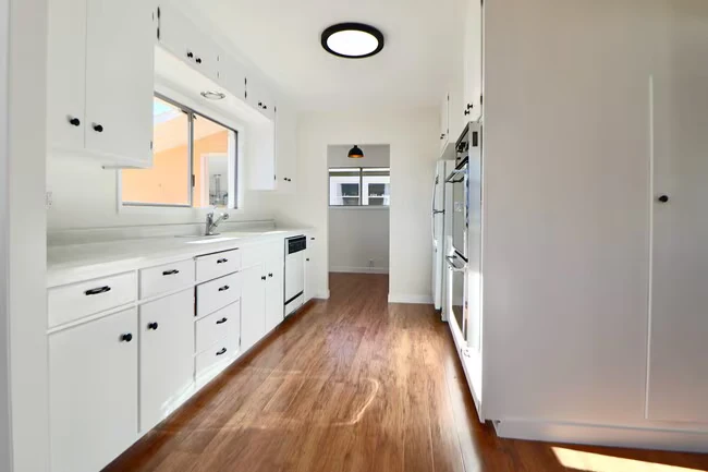 129 Oakes Blvd San Leandro, CA 94577 photo 3