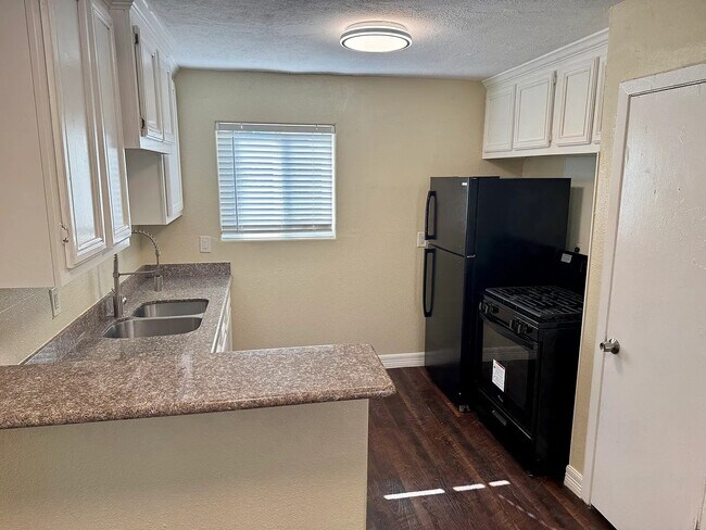 3906 Rotman Street, Houston, TX 77003 photo 3