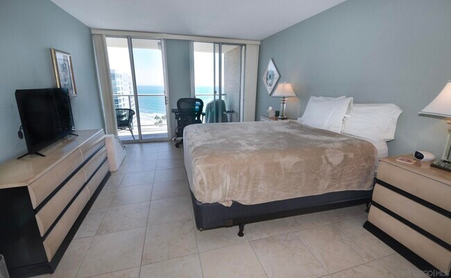 1750 Avenida Del Mundo Coronado, CA 92118 photo 5