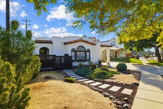 3407 N Mountain View Dr San Diego, CA 92116 photo 5