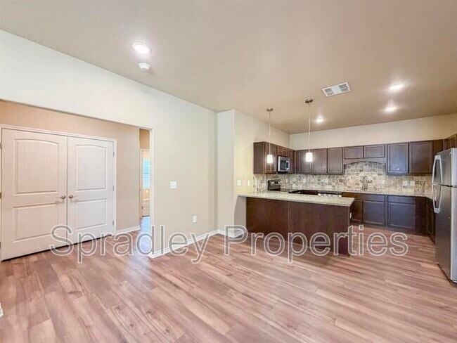 1036 Hibiscus Dr Belton, TX 76513 photo 4