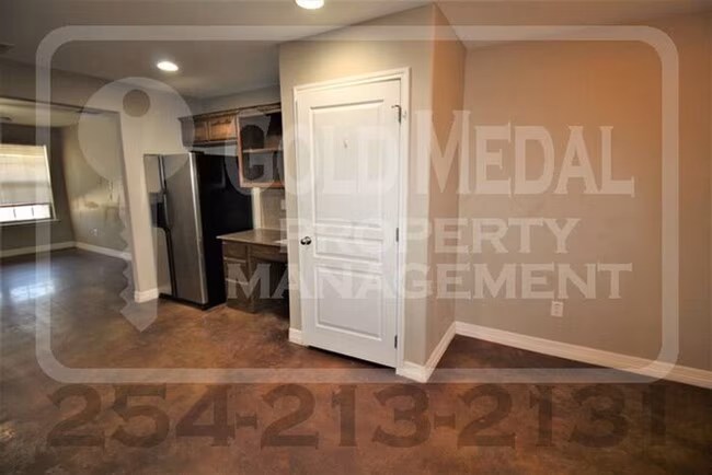 1017 S 9th St Copperas Cove, TX 76522 photo 5