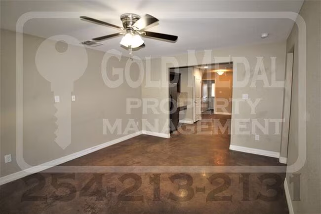 1017 S 9th St Copperas Cove, TX 76522 photo 2