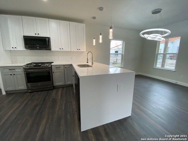 716 Florida St San Antonio, TX 78210 photo 5