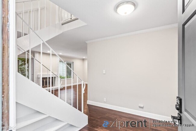 807 Magellan Lane, Foster City, CA 94404 photo 3