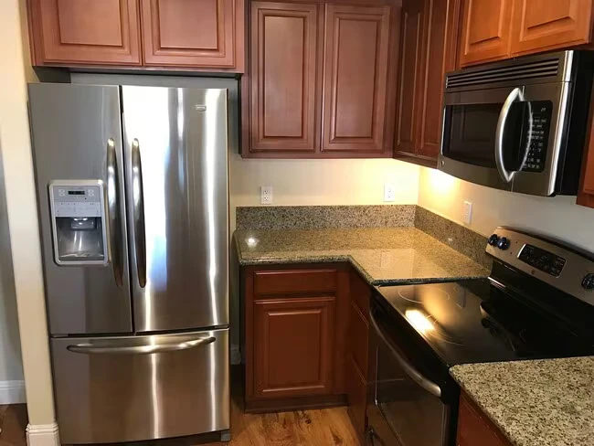 7680 Monterey Rd Gilroy, CA 95020 photo 3