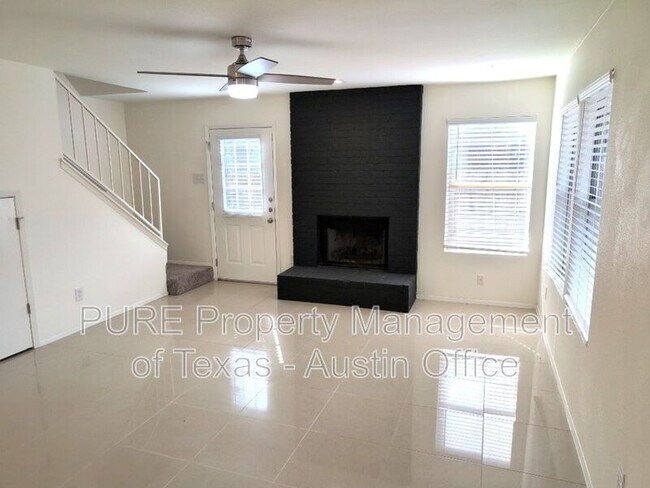 4413 Whispering Valley Dr Austin, TX 78759 photo 2