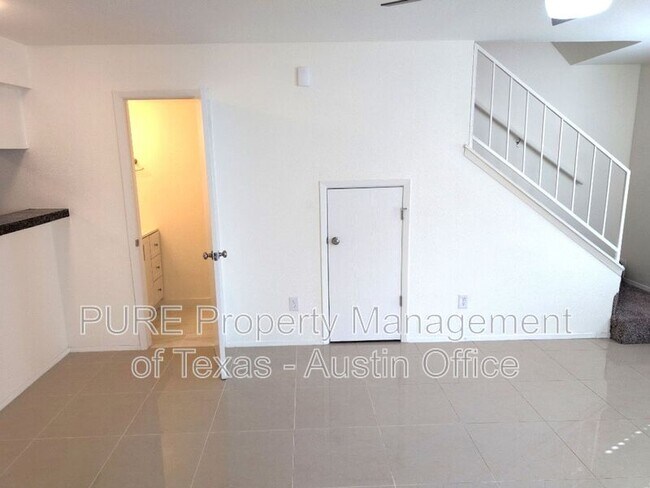 4413 Whispering Valley Dr Austin, TX 78759 photo 4