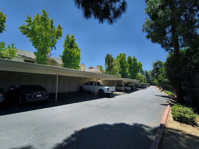 2827 Monument Blvd Concord, CA 94520 photo 5