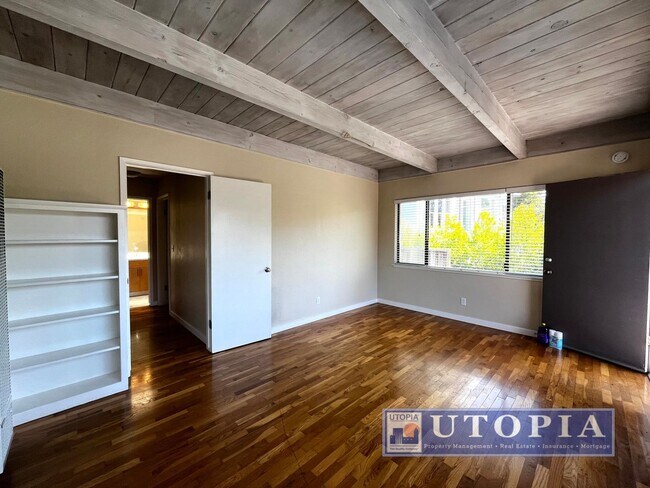 416 Ocean View Ave Santa Cruz, CA 95062 photo 5