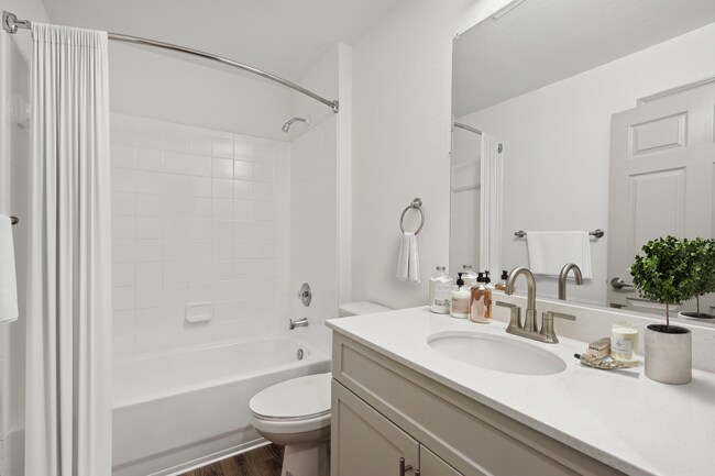 Eagles Landing photo 2