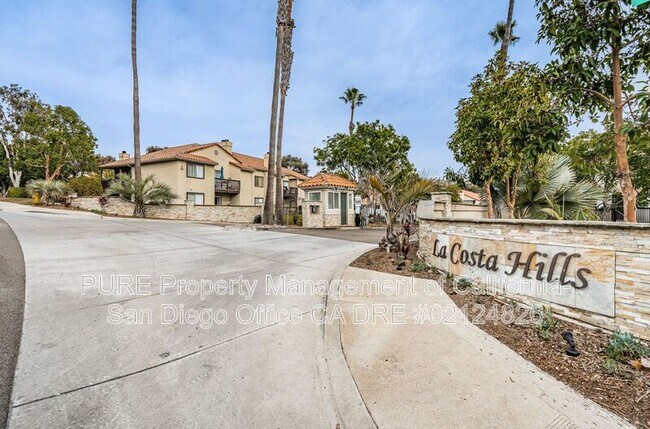 7704 Caminito Tingo Carlsbad, CA 92009 photo 2