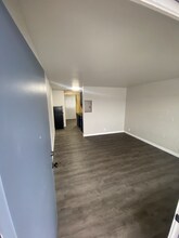 219 Queen Anne Ave N Seattle, WA 98119 photo 2