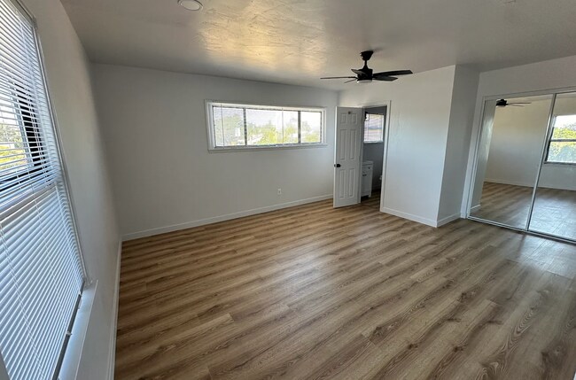 6441 Montezuma Rd San Diego, CA 92115 photo 3