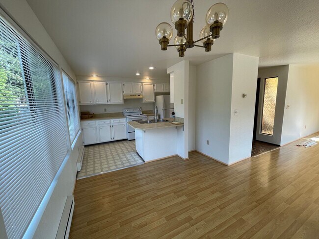 17319 Stone Ct N Shoreline, WA 98133 photo 5
