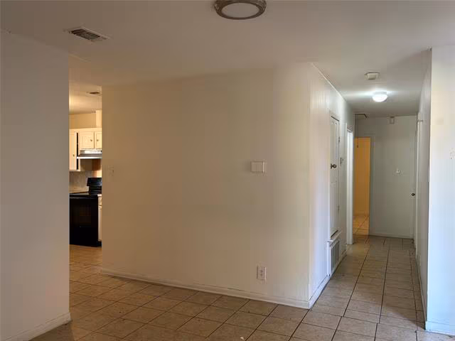 3806 Copeland St Dallas, TX 75210 photo 2