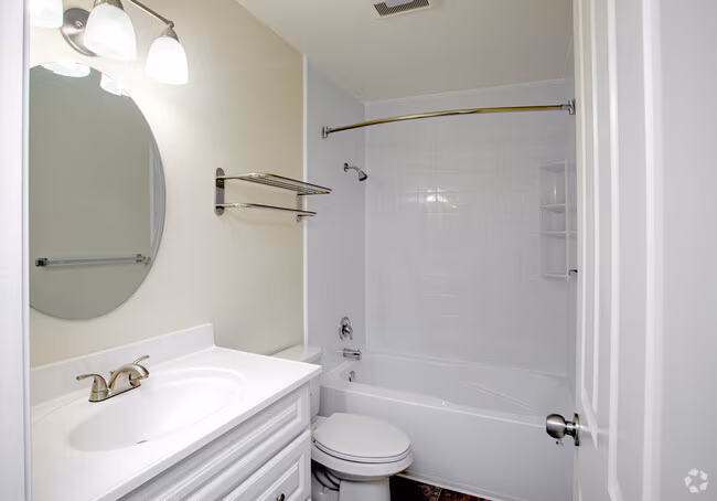 Mathilda Garden Apartments photo 2