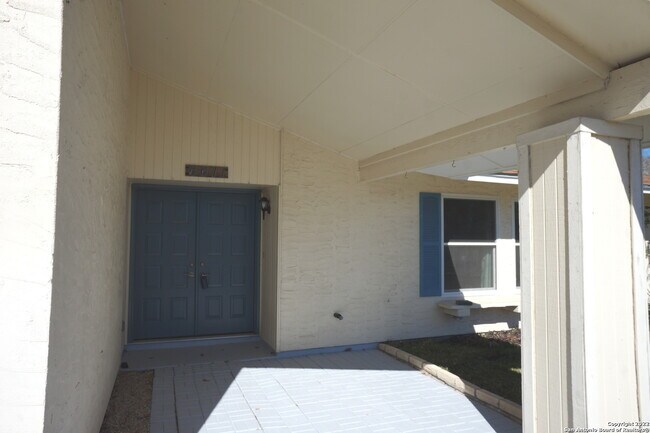6611 Woodford San Antonio, TX 78239 photo 3