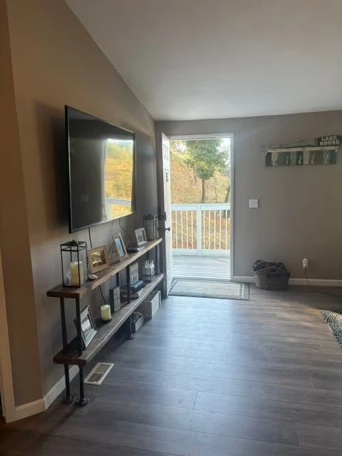 1077 Arroyo Grande Dr Napa, CA 94558 photo 4