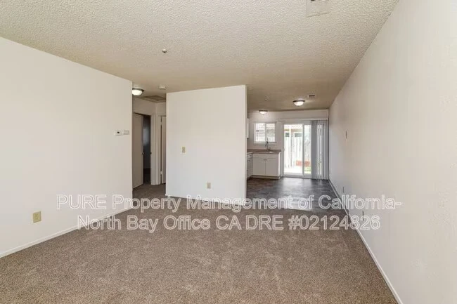 1603 Corby Ave Santa Rosa, CA 95407 photo 2