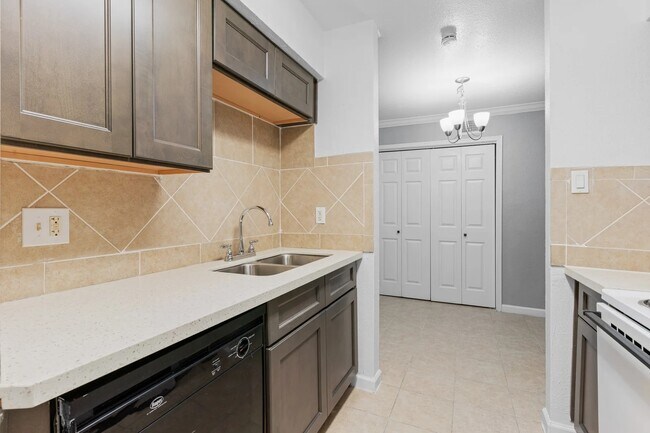 12701 Leader Street, Houston, TX 77072 photo 3