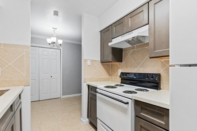 12701 Leader Street, Houston, TX 77072 photo 2