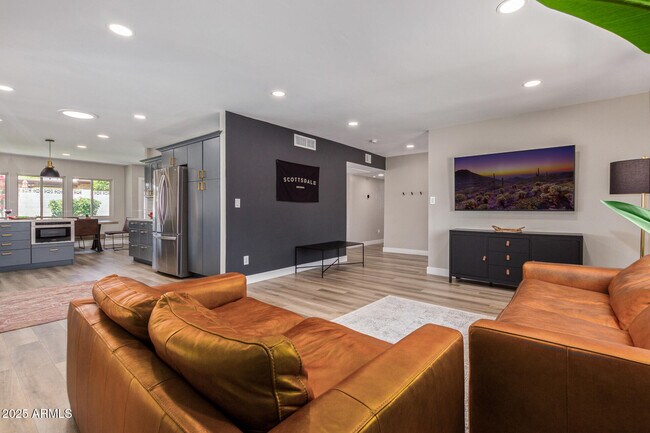 6612 E Presidio Rd Scottsdale, AZ 85254 photo 3