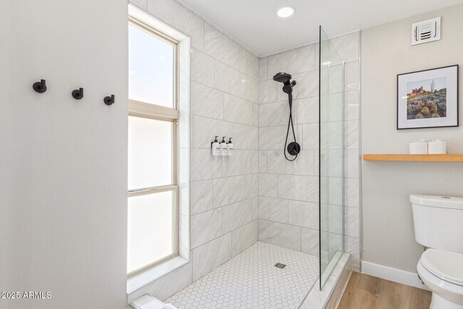 6612 E Presidio Rd Scottsdale, AZ 85254 photo 2