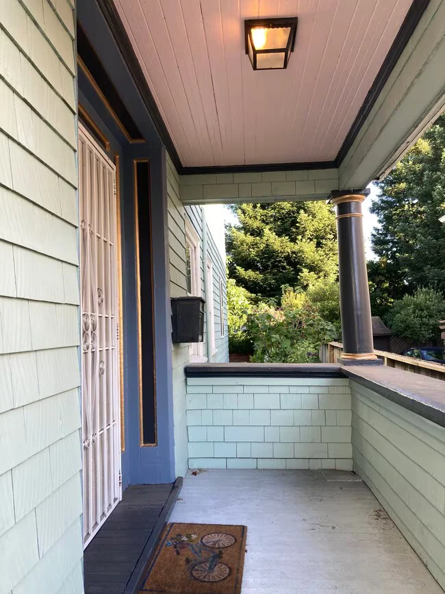 1083 53rd St Oakland, CA 94608 photo 5