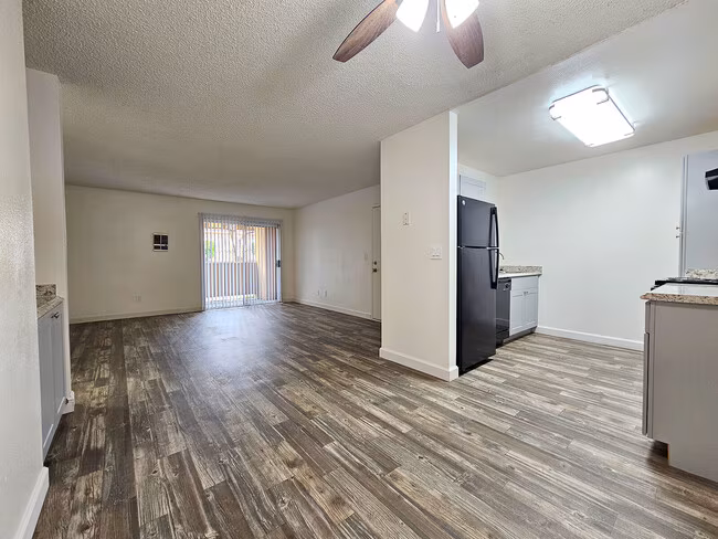 Valley Heights Dr photo 5