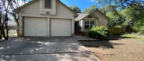 6306 Weeks Cove Austin, TX 78727 photo 4