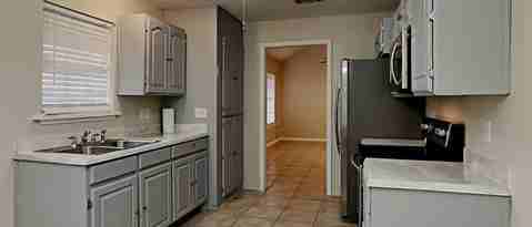 3320 Stanley Ave Fort Worth, TX 76110 photo 4