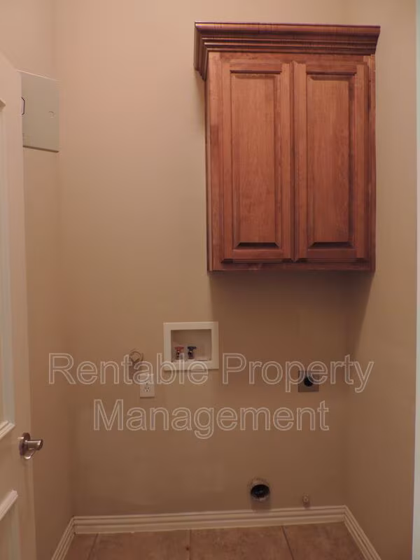 1835 Leann Ln Irving, TX 75061 photo 5