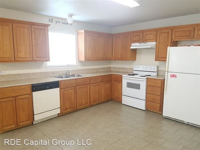 227 Blue Bell Court, Weatherford, TX 76088 photo 5