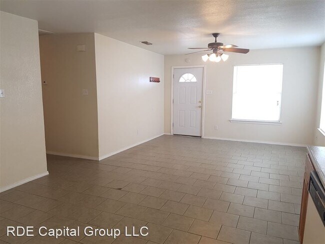 227 Blue Bell Court, Weatherford, TX 76088 photo 4