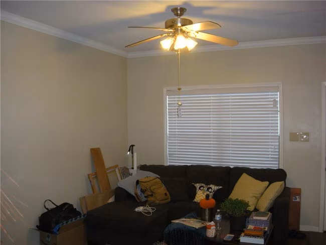 915 W 23rd St Austin, TX 78705 photo 4