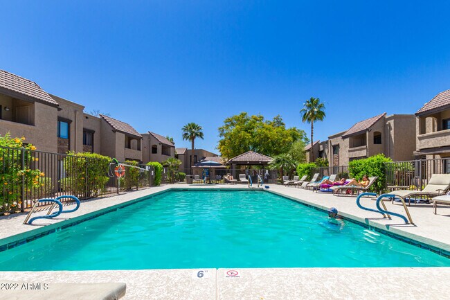 5995 N 78th St Scottsdale, AZ 85250 photo 3