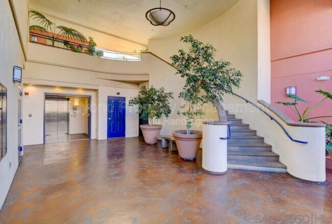 235 Market St San Diego, CA 92101 photo 5