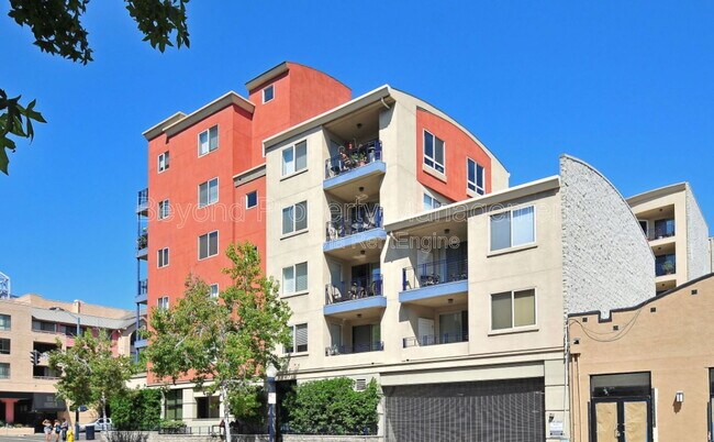 235 Market St San Diego, CA 92101 photo 3